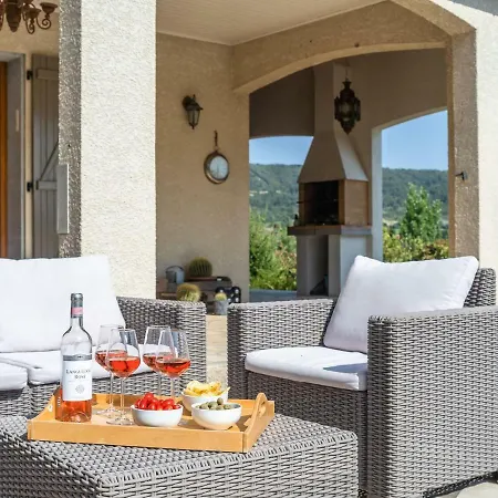 Luxury With Private Pool And Jacuzzi Willa
